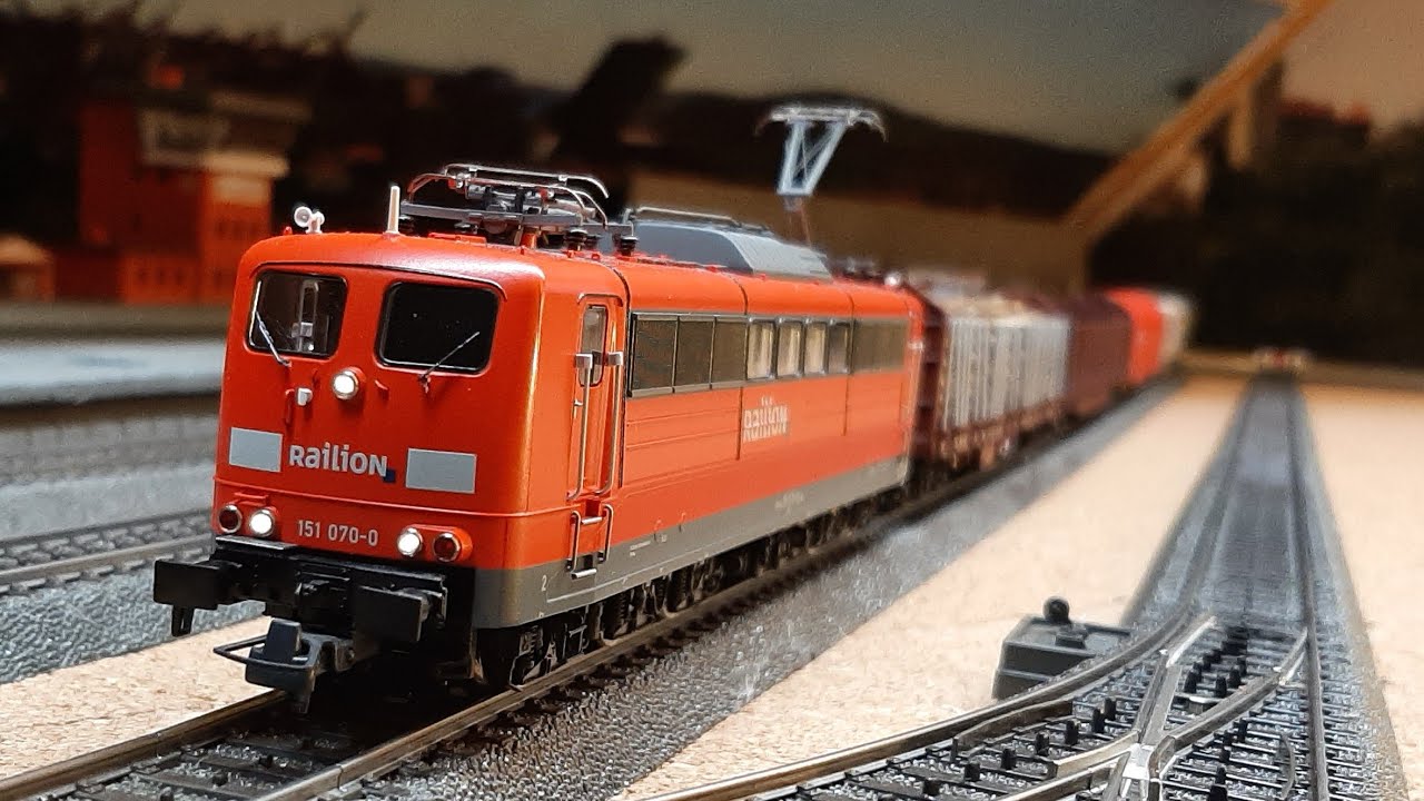 H0 Modelleisenbahn: Roco Br151 mit ZIMO Sound (79369)