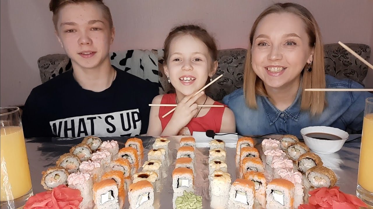 Роллы🍣🥢Суши/Мукбанг/Mukbang/Rolls/Sushi/no asmr/Очень Много Приветов и Вопросов/Ответы👍🤗