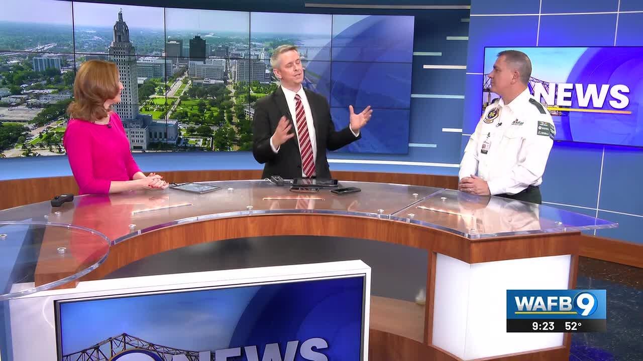 Компания Acadian Ambulance предлагает курсы обучения для фельдшеров скорой помощи.