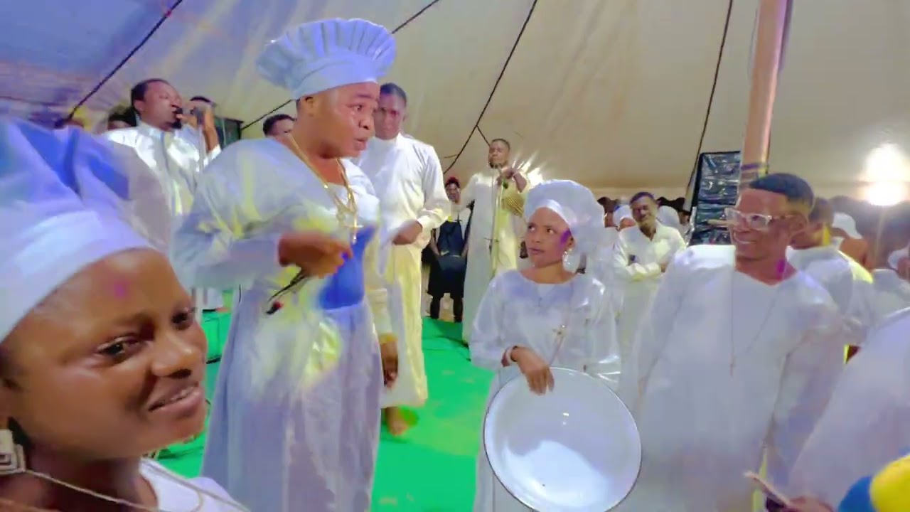 OYINLOMO Diamond live at CCC El Morijah  parish, Shagamu Ogun state