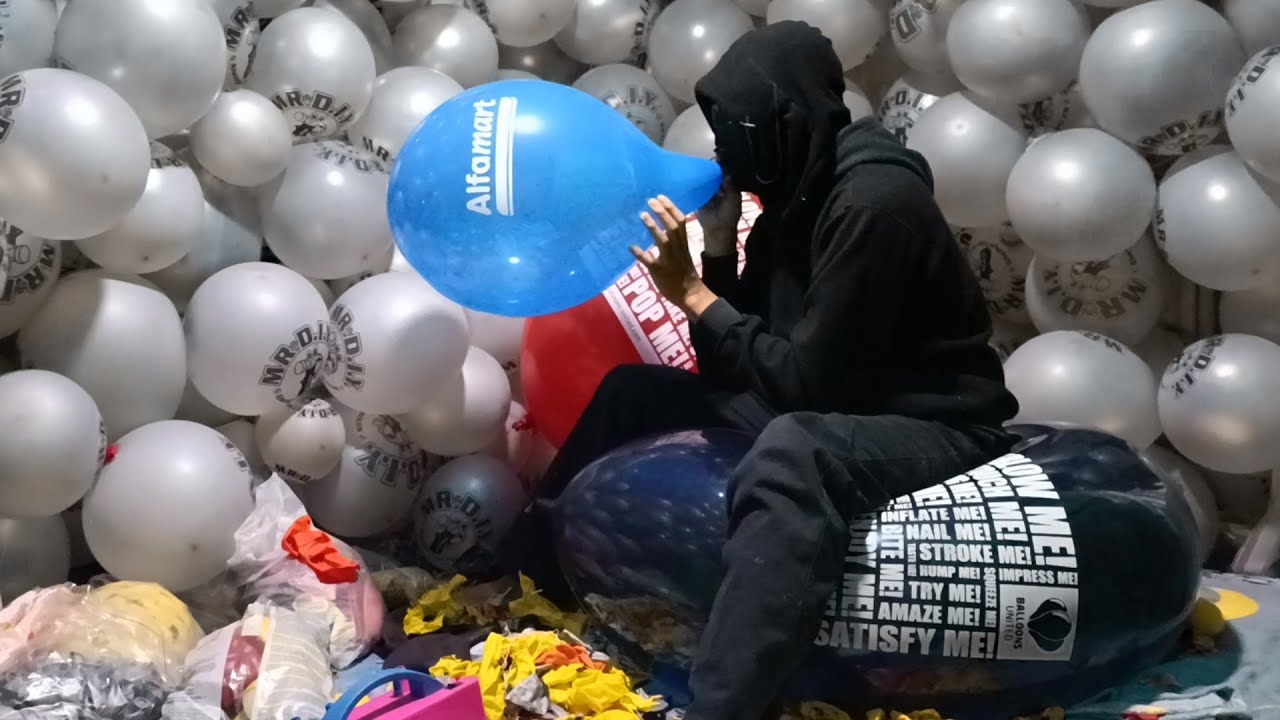 Blow to Pop (B2P) a Blue Alfamart's Balloon