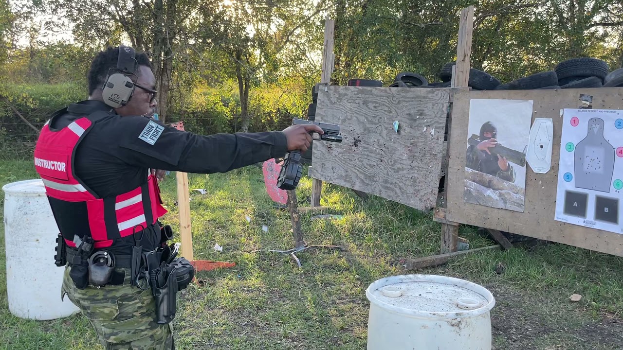 Drum Magazine on AR15 testing with Tactical Karl. 50 round drum on a AR15. 50 round drum on a glock