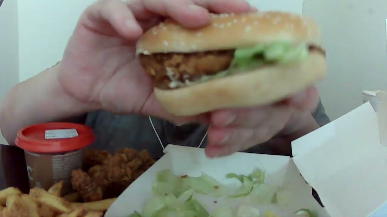 ASMR POPULAR KFC ZINGER BOX MEAL (ZINGER BURGER, HOT WINGS, CHIPS ) CRUNCHY EATING SOUNDS NO TALKING