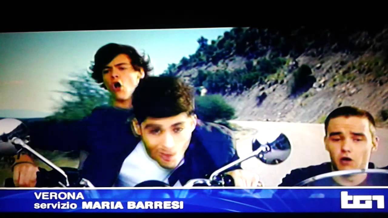 Tg1 19-5-13 one direction in Italia