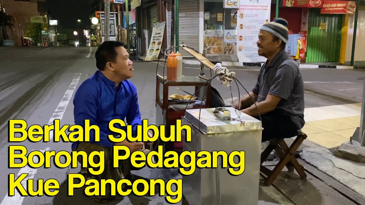 BORONG SEMUA KUE PANCONG DI DEPAN MASJID DAARUT TAUHIID BANDUNG |  SEDEKAH SUBUH