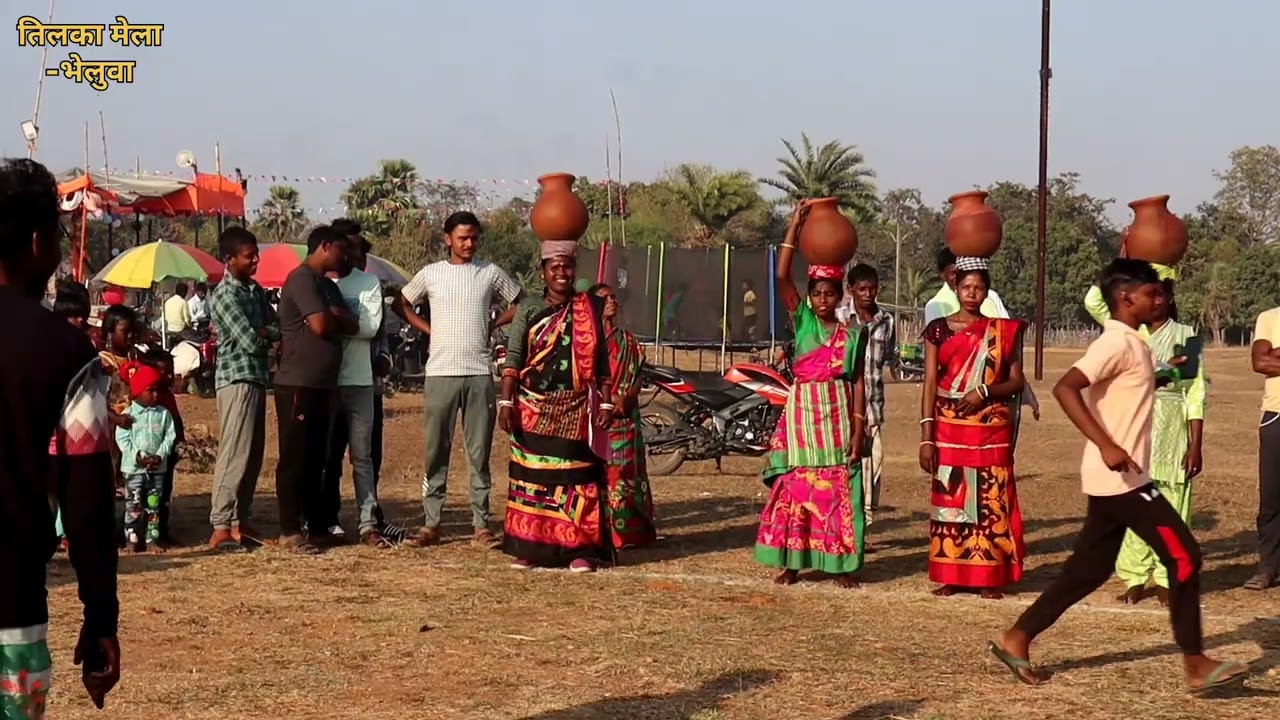 बाहु-कुड़ि कुवागं खेल  कांडा दिपिल काते दौड़ 😂 तिलका मांझी मेला। 🏹🏹 #bhelua #santhali #funny #comedy