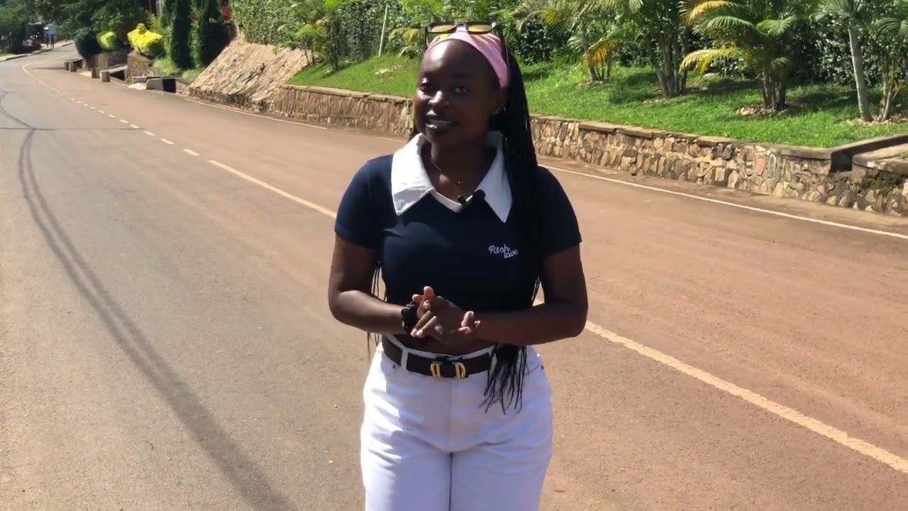 I'm tour guide if you're coming to Rwanda 🇷🇼 just let me know so I can show you around ✨