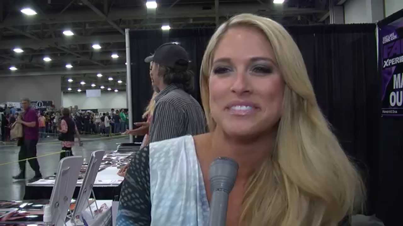 WWE Kelly Kelly Barbie Blank Talks Video Games
