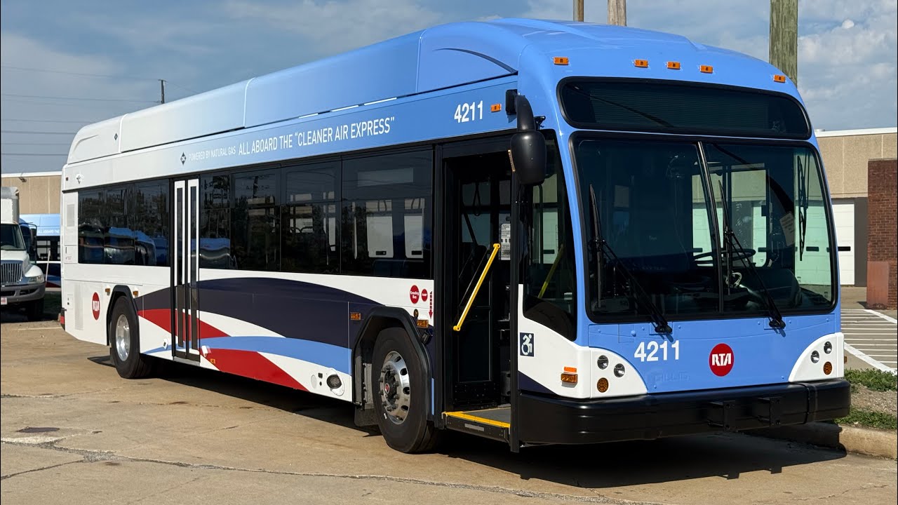 DID CLEVELAND RTA GET MORE NEW BUSES 4200 GILLIG 