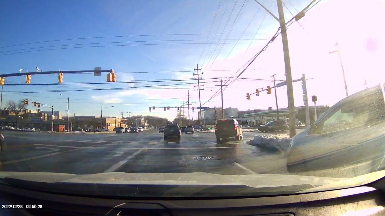 Driving in Mayfield Heights, Ohio December 2022