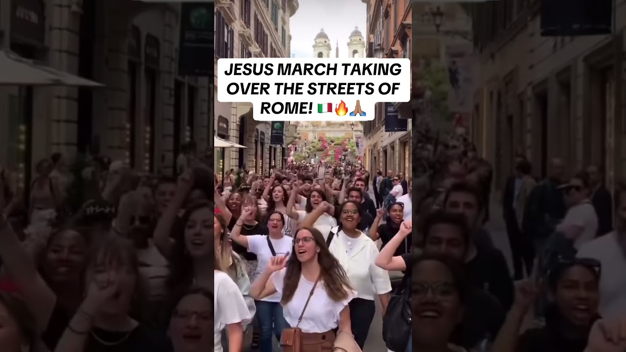 Jesus March through the streets of Rome, Italy! 🇮🇹🔥