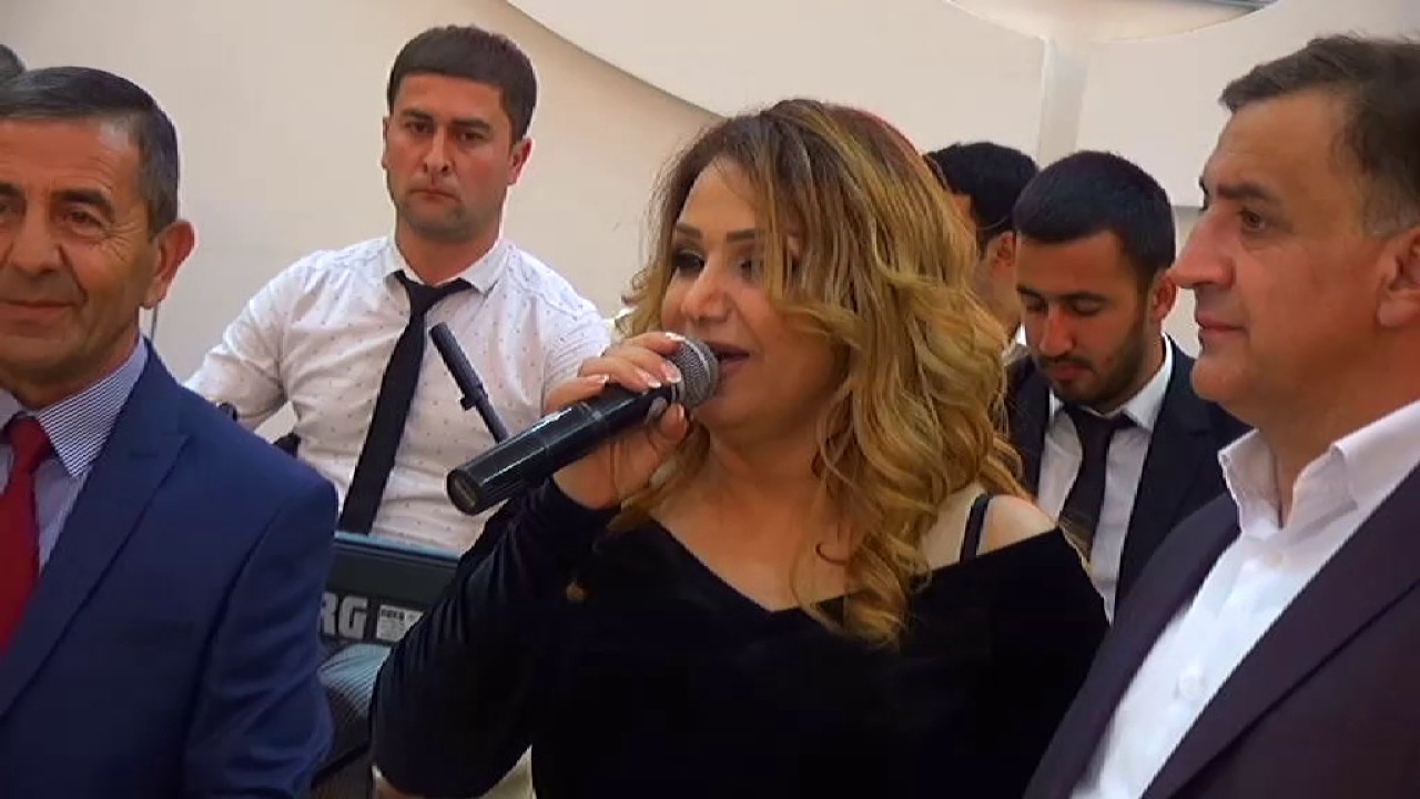 Menzure Musayeva Niyameddin Memmedov Xan sarayi