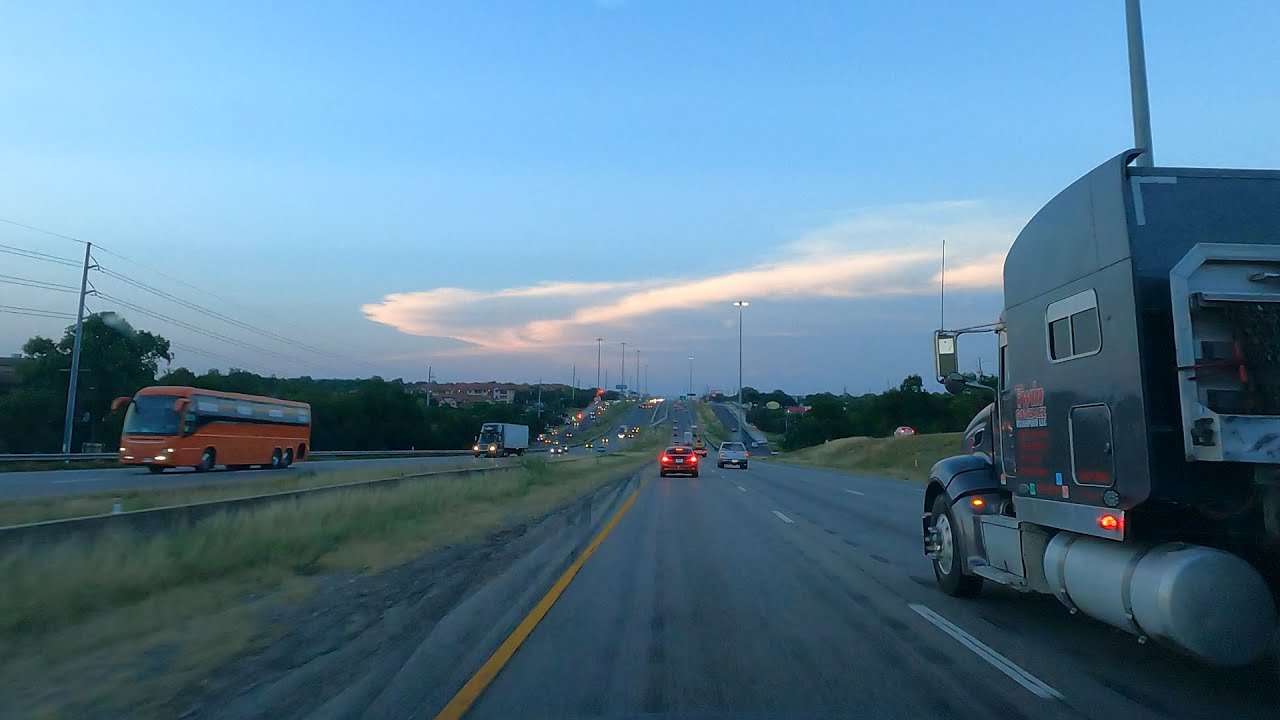 Relaxing Highway Drive with 18-wheelers, Buses, Cars and Texas Scenery Car Driving White Noise