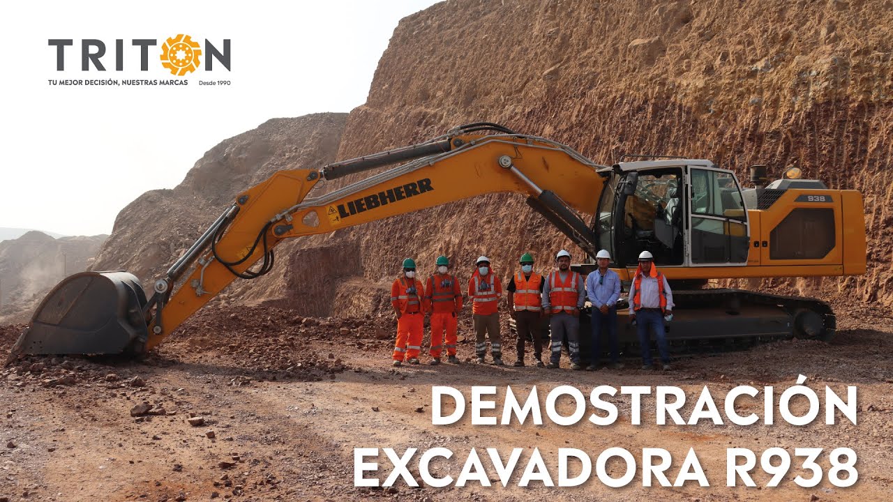 EXCAVADORA OPERANDO - LIEBHERR