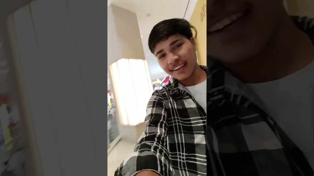 Mumbai Borivali station ka pass open ho chuka h sky sity moll Ander ka najara 🤗☺️🫵😘❤️❤️❤️