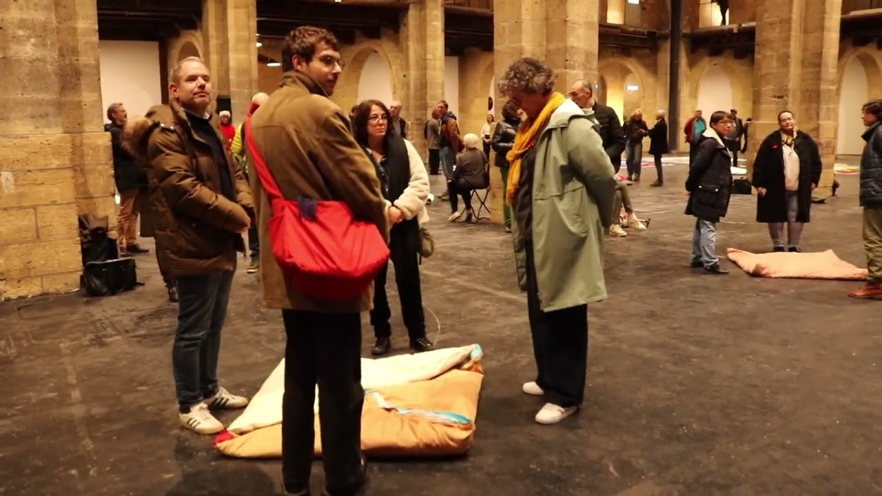 Les ami.e.s du patchwork des noms présentent une archive du déploiement au CAPC de Bordeaux