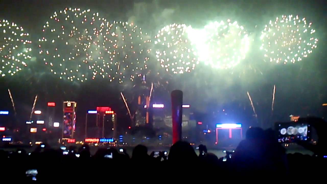 Chinese new year fireworks Hong Kong 2013 bilal
