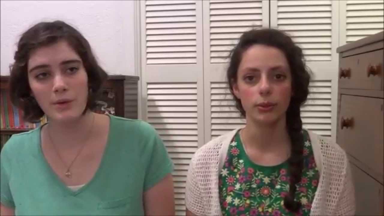 The Willow Tree (A Capella) - Pádraigín Ní Uallacháin (When I Was Young)