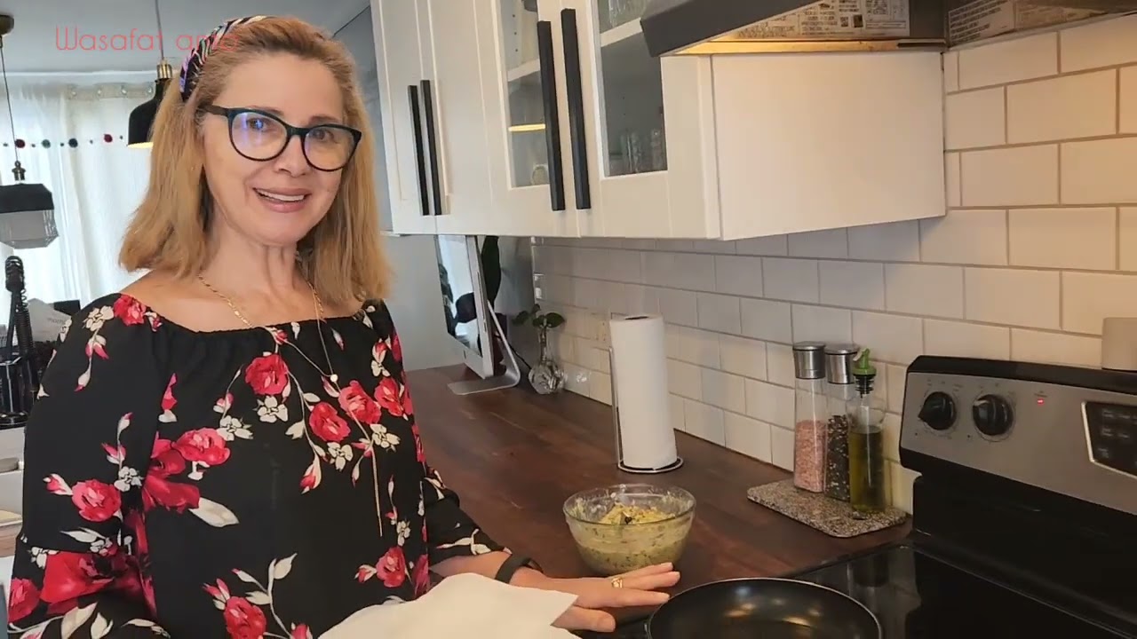 Omelette with zucchini and veggies - عجة كوسا
