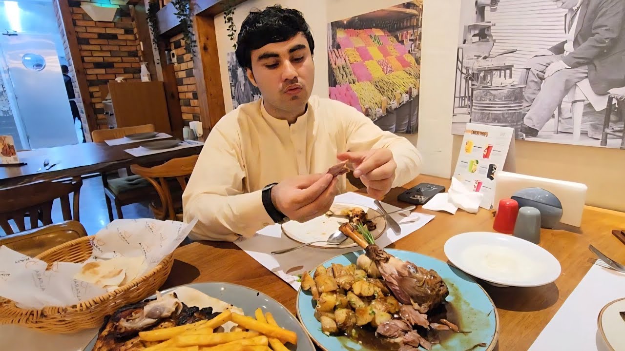 Dinner Time at Al Farah Restaurant 🍽️ | Mussafah Abu Dhabi 🇦🇪 | مطعم الفرح مصفع أبوظبي 