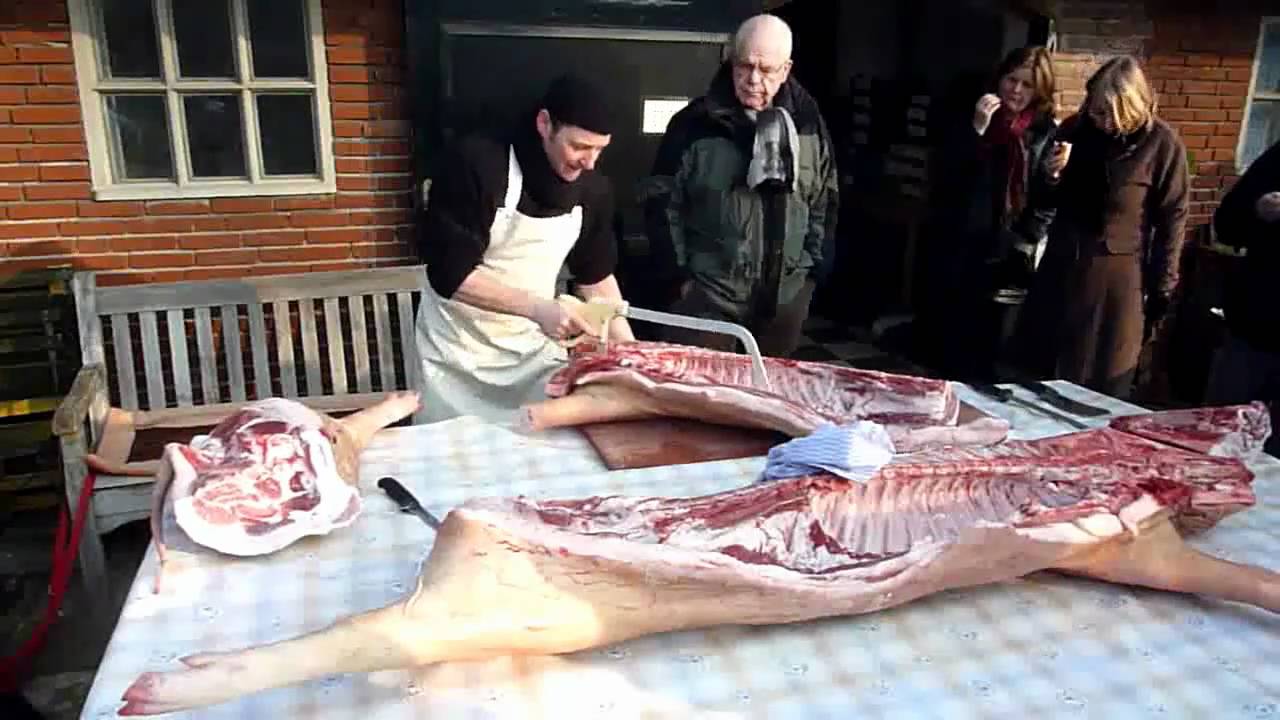 Slachtfeest op de eco-boerderij I - Butcher party