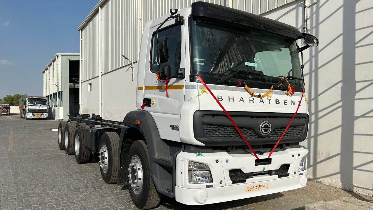 BharatBenz 4832 BS6 Phase-2 2024 Model 16 Wheeler AC Sleeper Cabin Truck Review