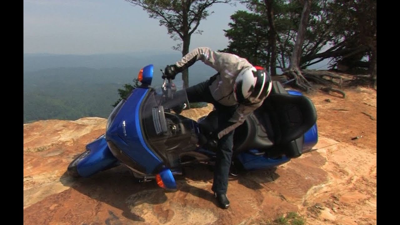 ESSAI Honda 1800 Gold Wing 2012 : 1000 km aux USA !