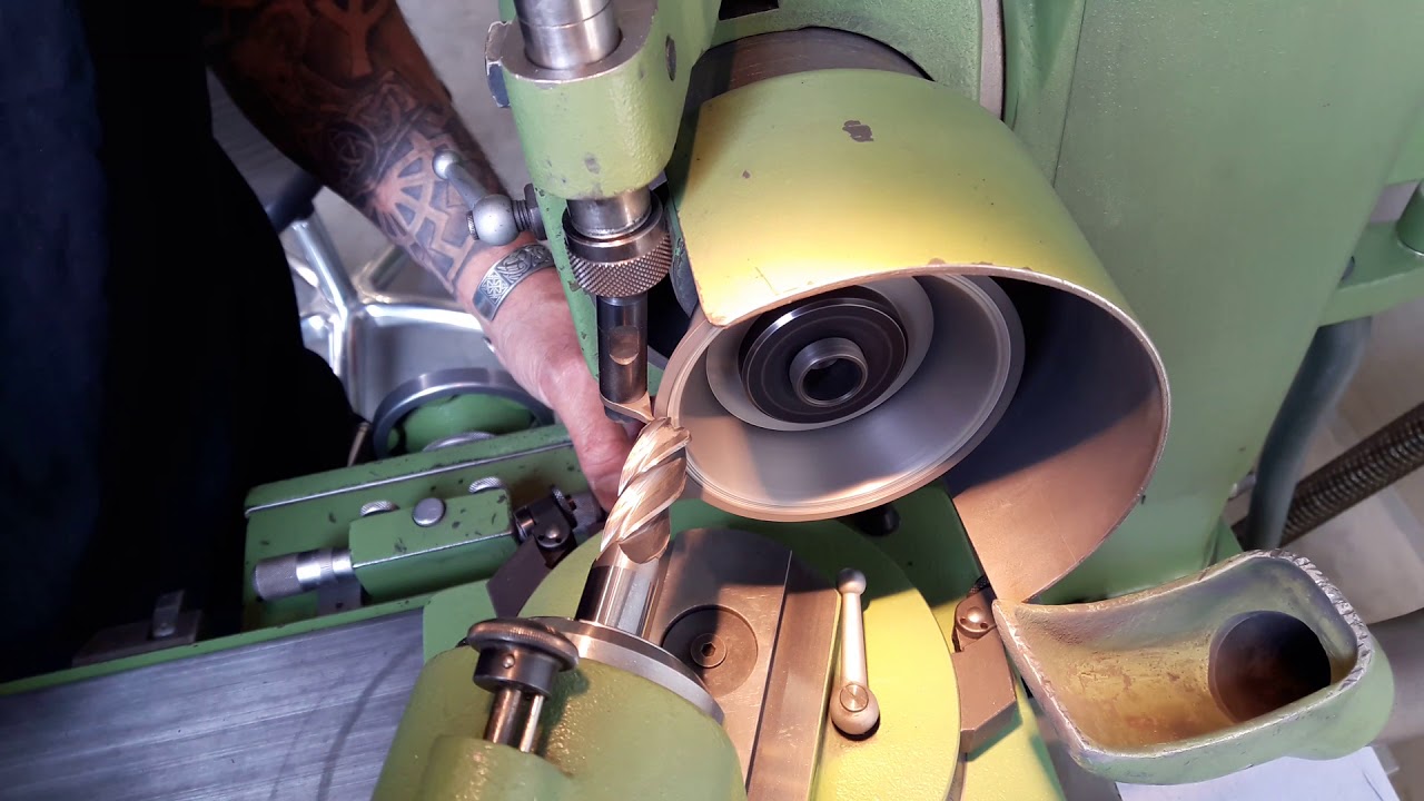 Michael Deckel S11 Tool & Cutter Grinder from Germany#cnc #cncmachine #tools #grind #cutter #manual