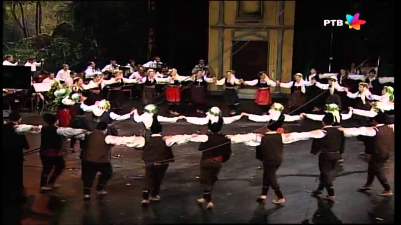 Ansambl VILA / Folk dance group VILA - Vladicin Han (2014)