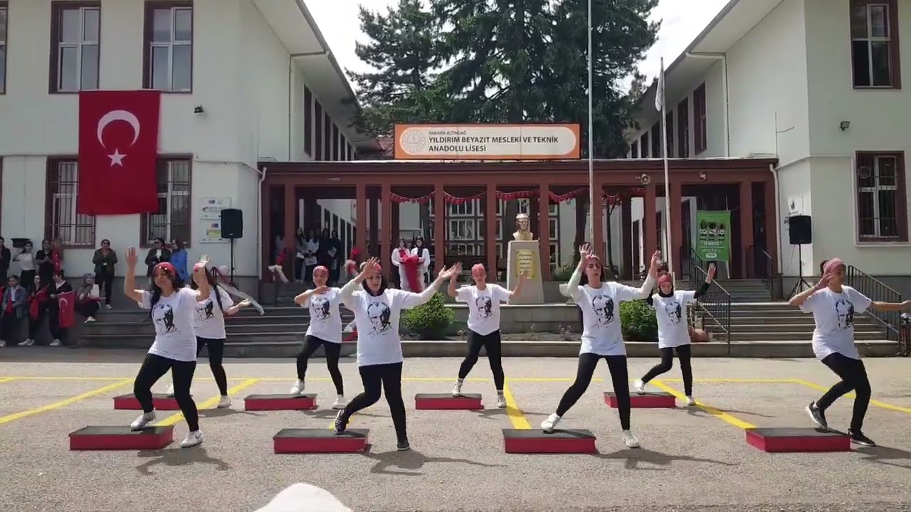 YBMTAL 19 Mayıs Step Gösterisi (Uy Aha)