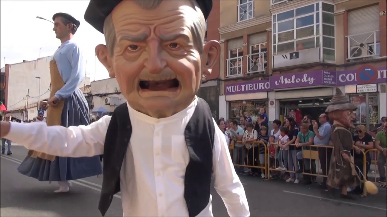 Desfile de gigantes y cabezudos 2019   Torrejón de Ardoz