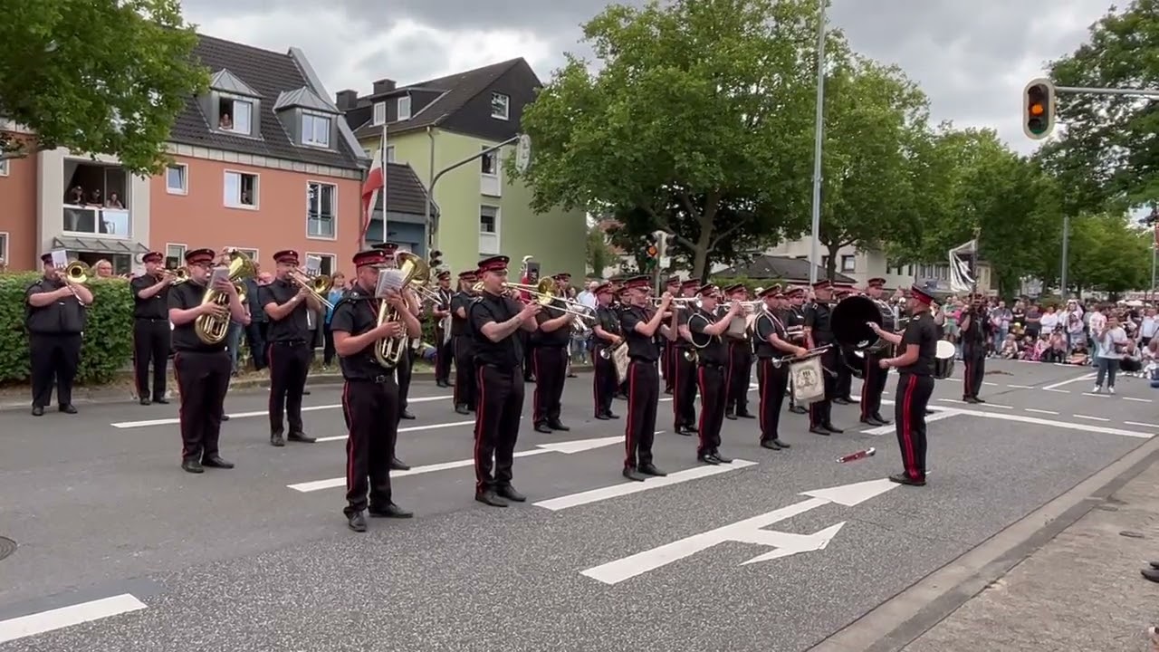 Reuschenberger Schützenfest 2022 Sonntag Parade Regiments-Bläser-Corps Neuss-Reuschenberg Carillion