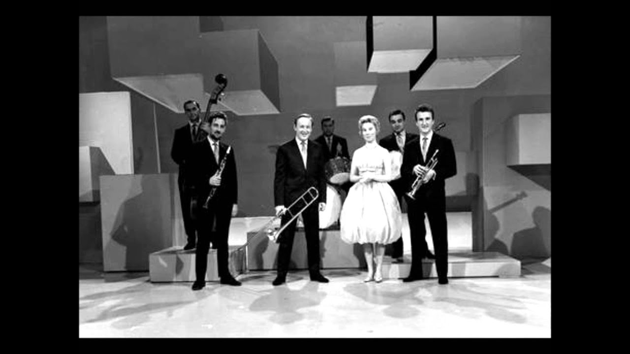 Chris Barbers Jazz Band _ When The Saints Go Marching In [1957] Full (Two Part) Version