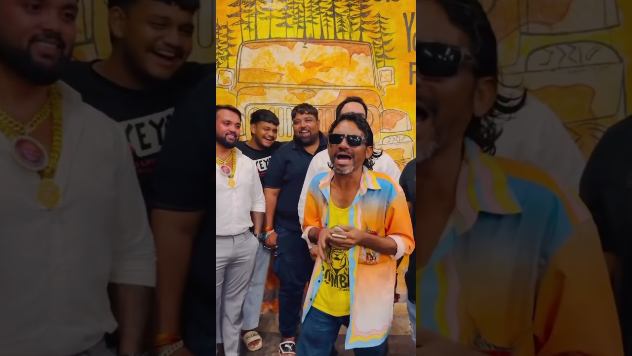 Surat&rsquo;s viral singer Raju Kalakaar live performance #surat #suratdiaries #trendingsongs #gujarat #yt
