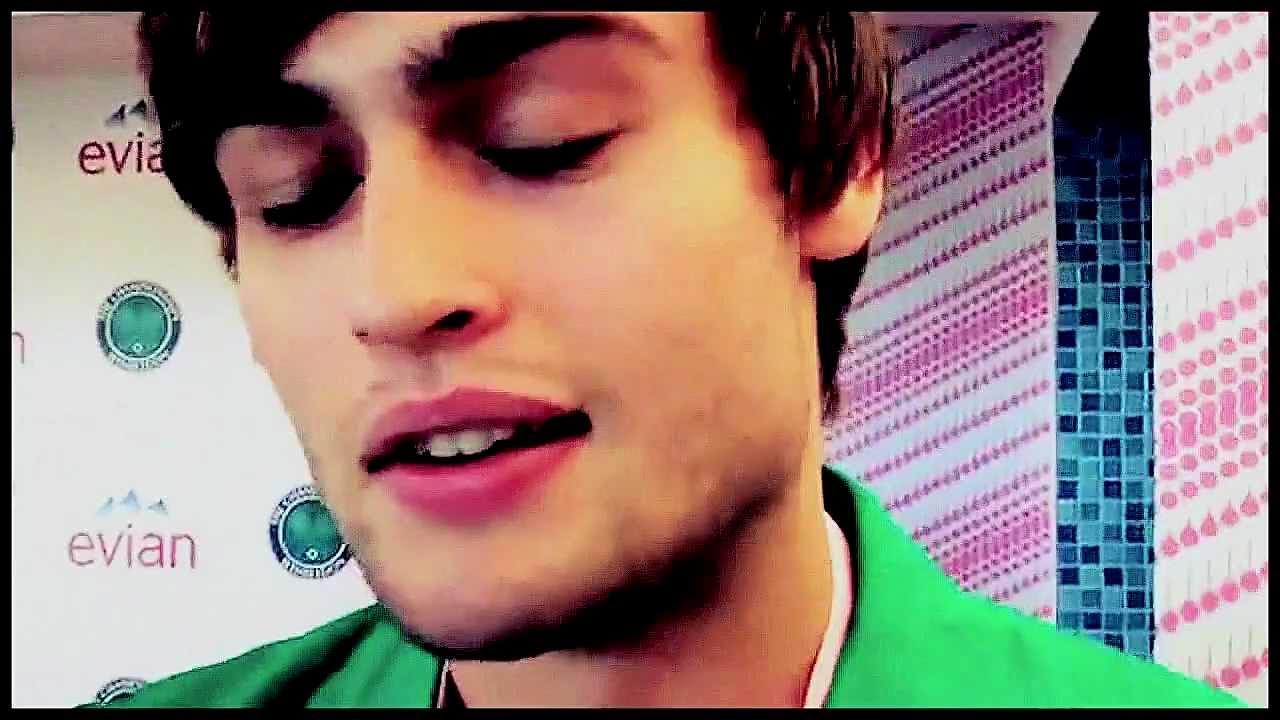 Douglas Booth | Sexy and I know it