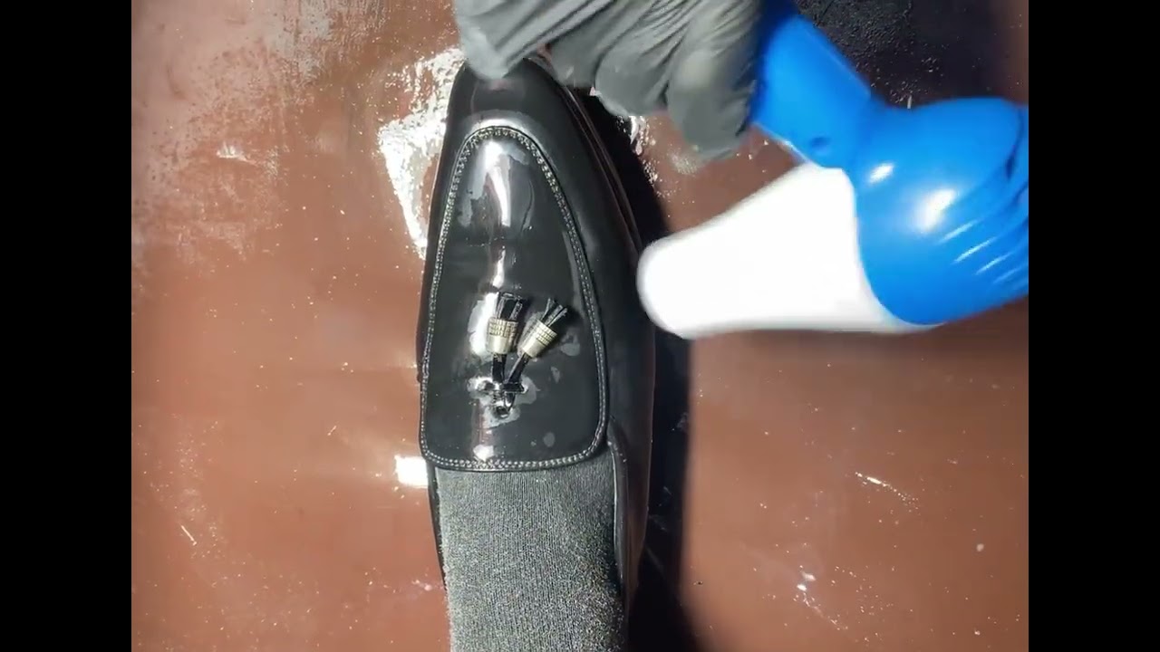 “Cleaning This Shoe Will Cure Your Stress 😌✨” #asmr #shoe #cleaning #relaxing 