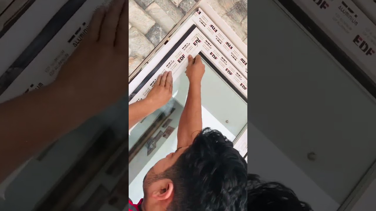 Double glazing glass fitting #doubleglazing #doubleglass #EDFdoubleglazing #foldingdoubleglass