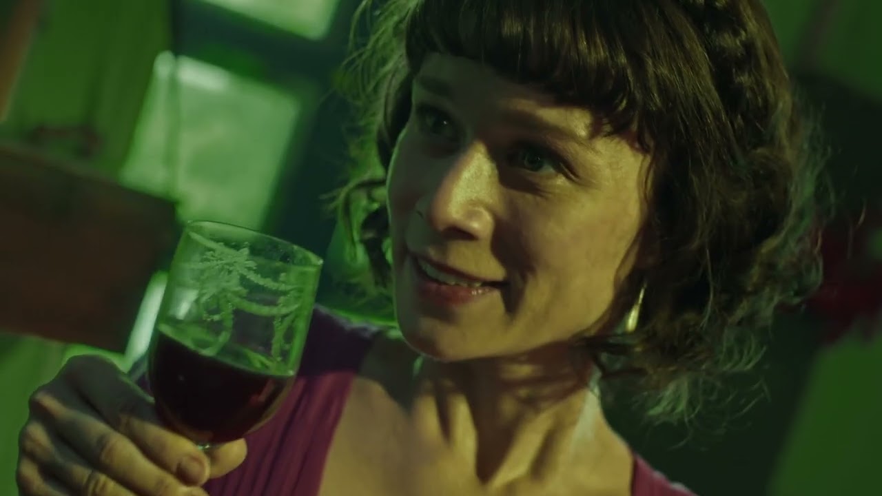 Quase Memória | Trailer oficial
