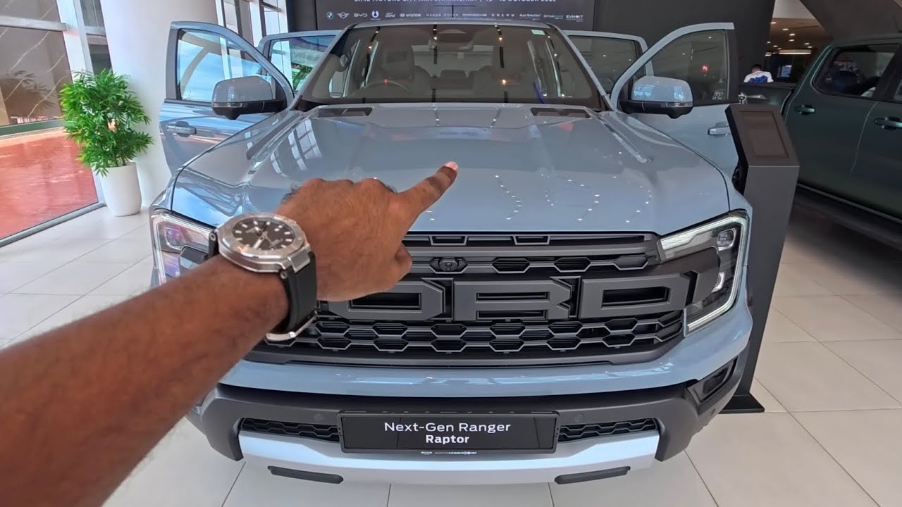 От первого лица! Новинка 2025 года! FORD RANGER RAPTOR 3.0 л V6 в цвете Command Grey с сиденьями ...