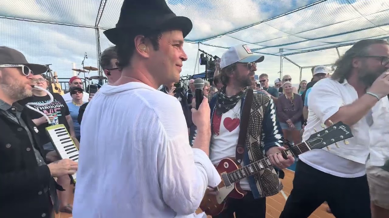 Ishmael & Maggie - The Trews.  TRB25