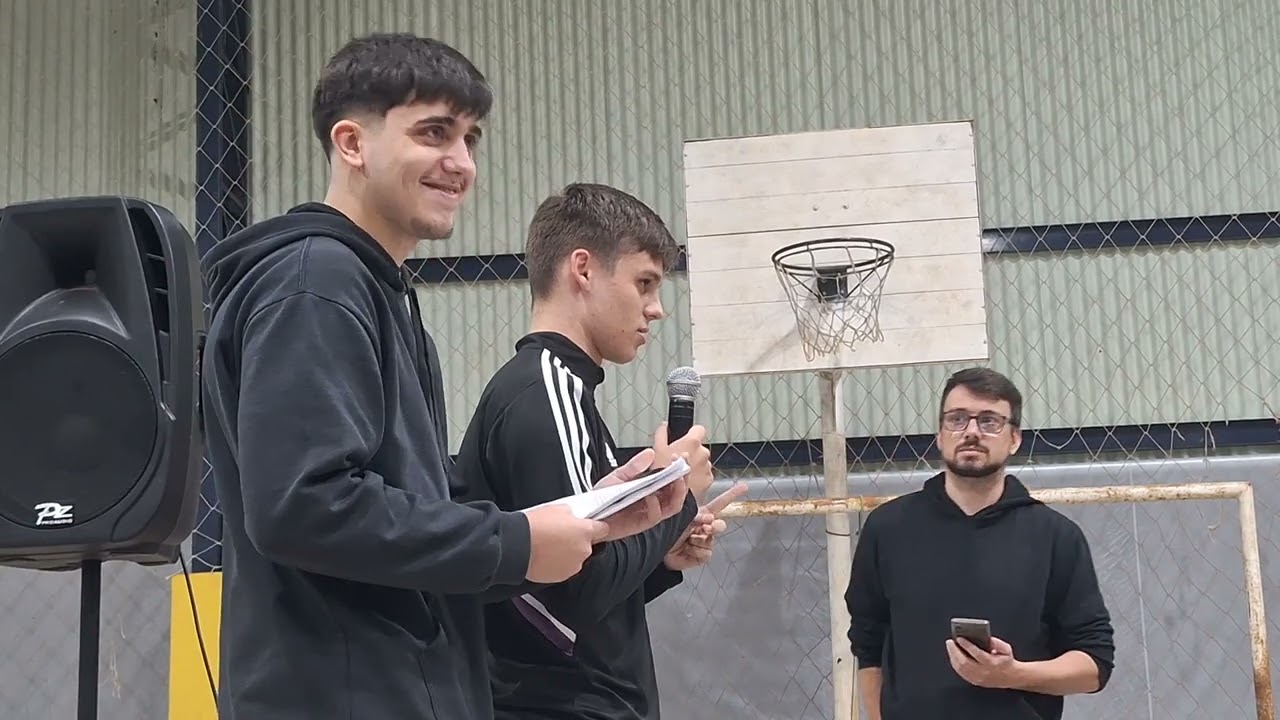 Debate: Grêmio Estudantil Escola São Salvador (perguntas das chapas)