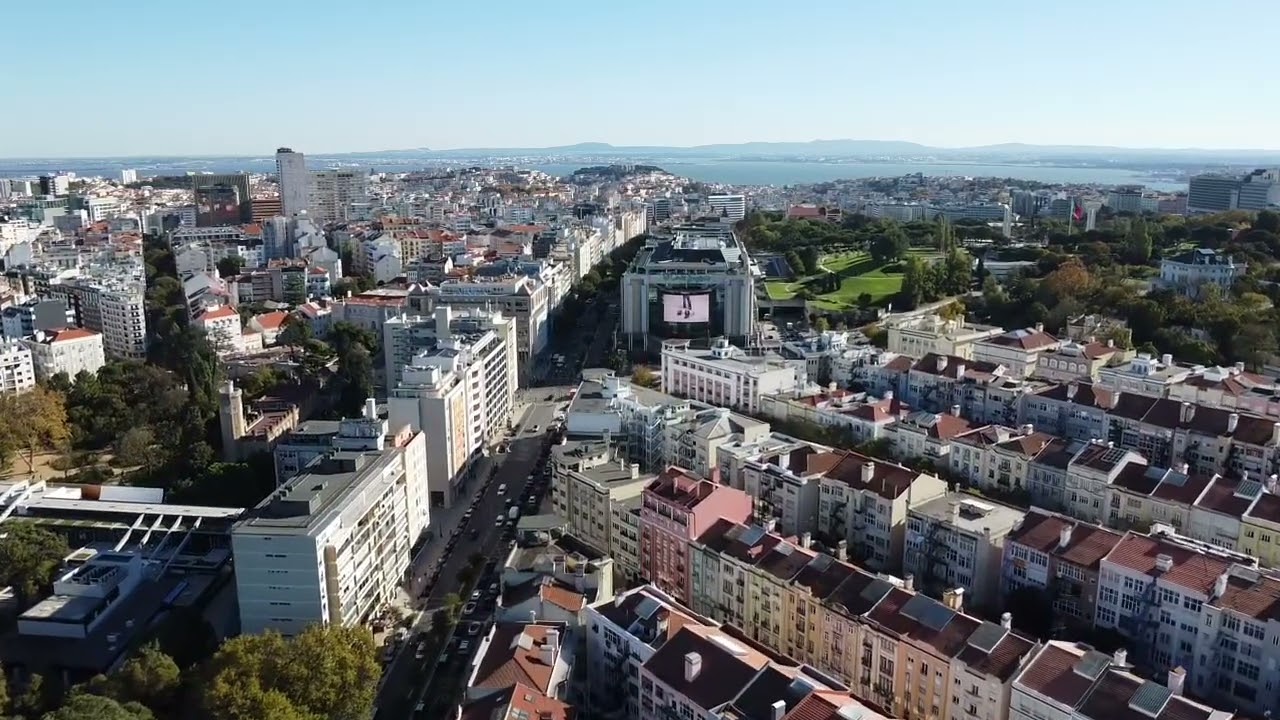 Mais um vídeo com o drone DJI mini 2Se em Portugal Lisboa com muito vento espero que gostem. 🇵🇹❤️🇧🇷