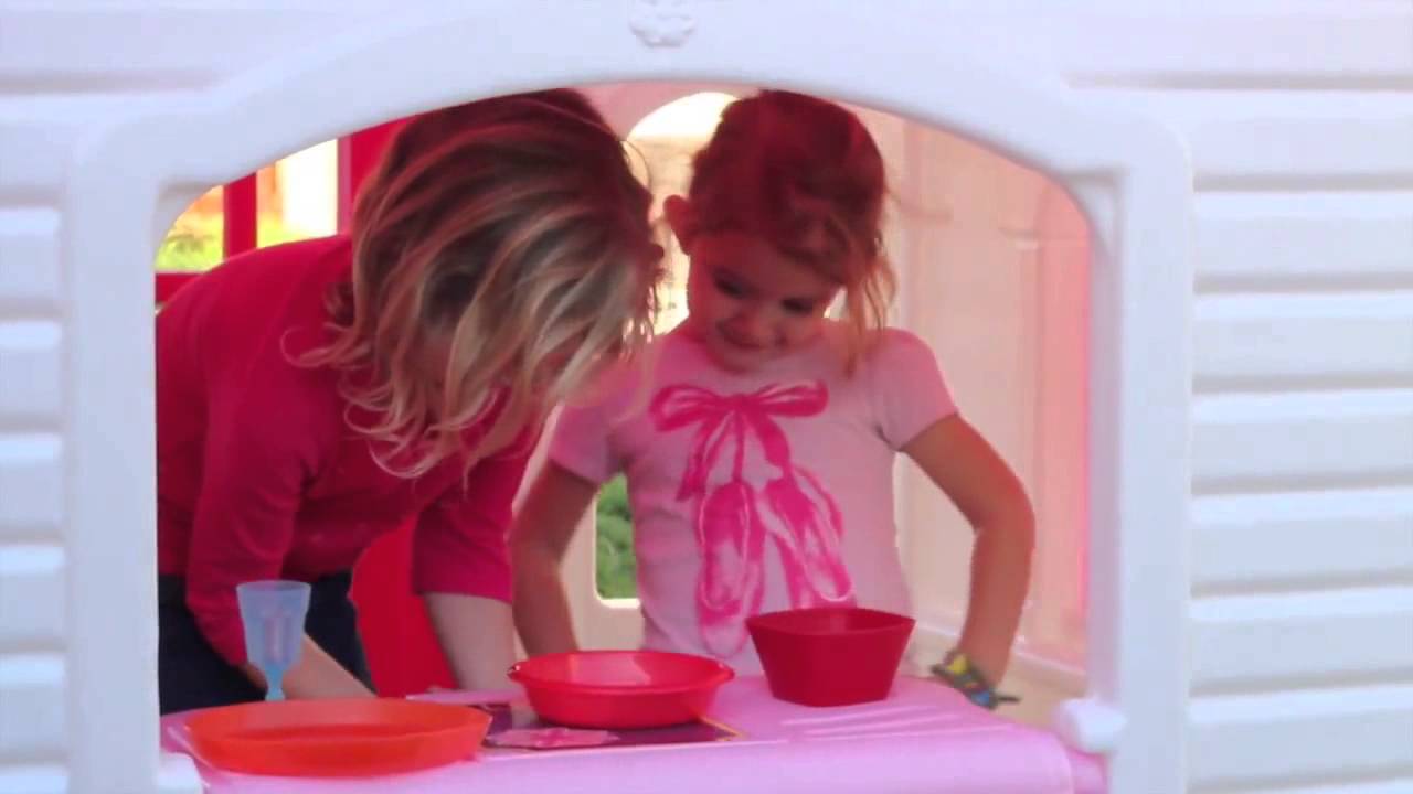 Step2 Sweetheart Playhouse Review by Gluesticks