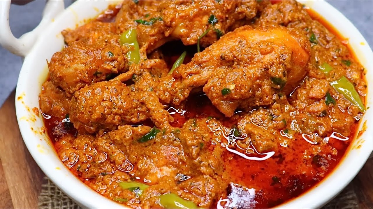 पुरानी दिल्ली की मशहूर मुगलई चिकन करी | Mughlai Chicken Curry Recipe Restaurant Style
