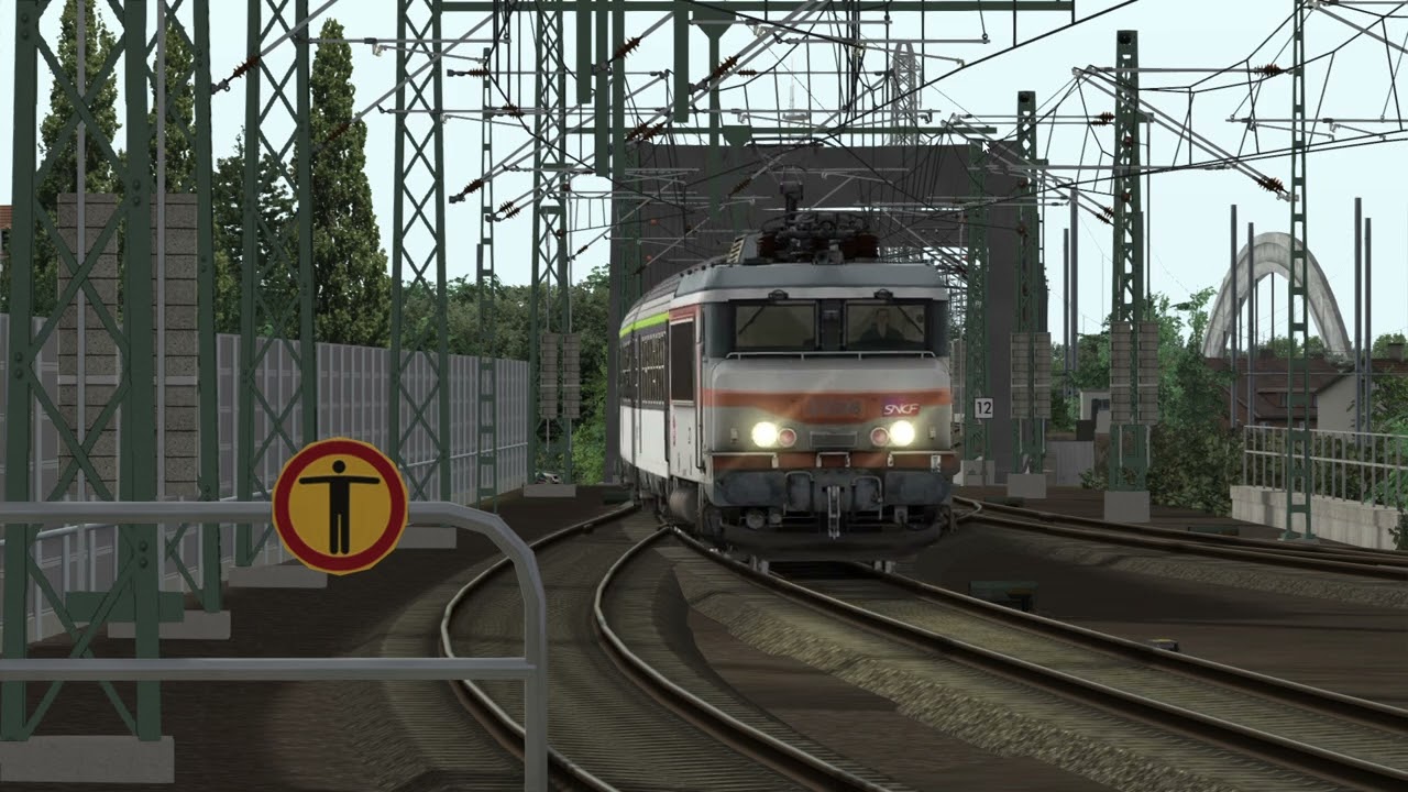 SNCF BB22000 - Passing though the German border