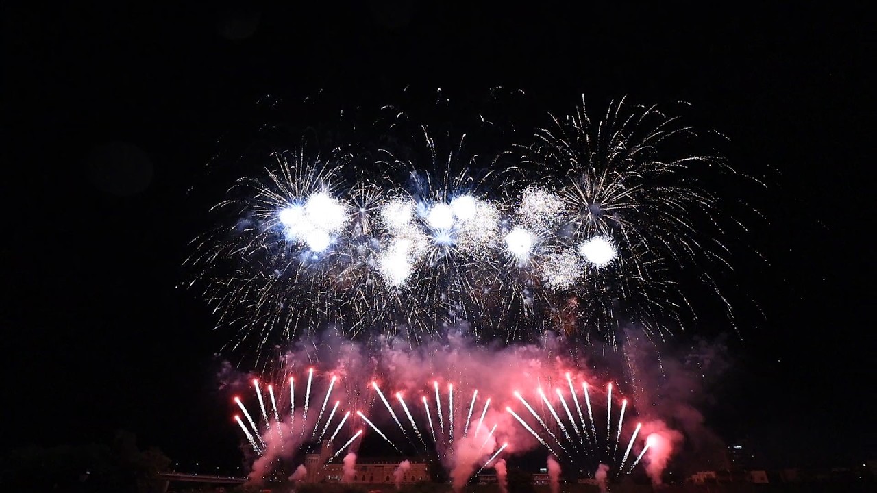 2024年8月1日　旭川夏まつり　花火大会　第72回道新納涼花火大会