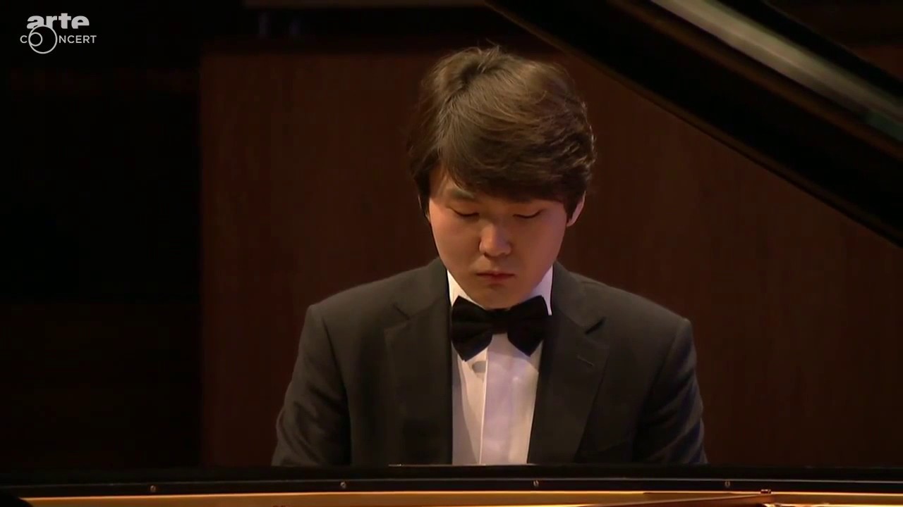 조성진 Seong Jin Cho - Debussy: La plus que lente / Concert in Bruxelles, Belgium 2017