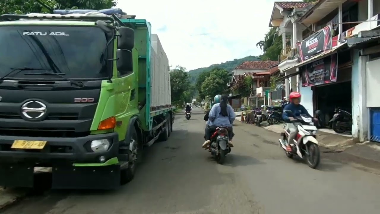 Explore Jalan Raya Cirebon-Bandung ➡️ Jln Rd Saleh ➡️ Jalan Gunungpuyuh Nangorak