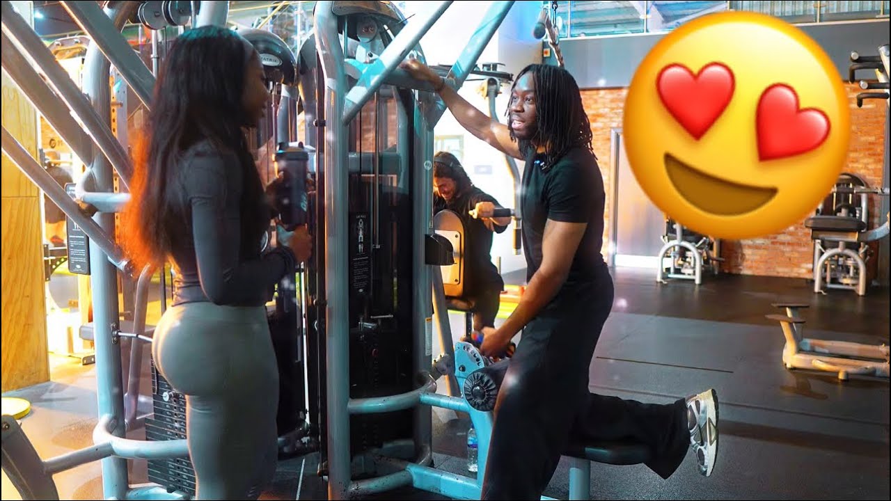 I think my gym crush likes me back 