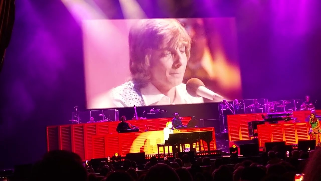 Barry Manilow- 
